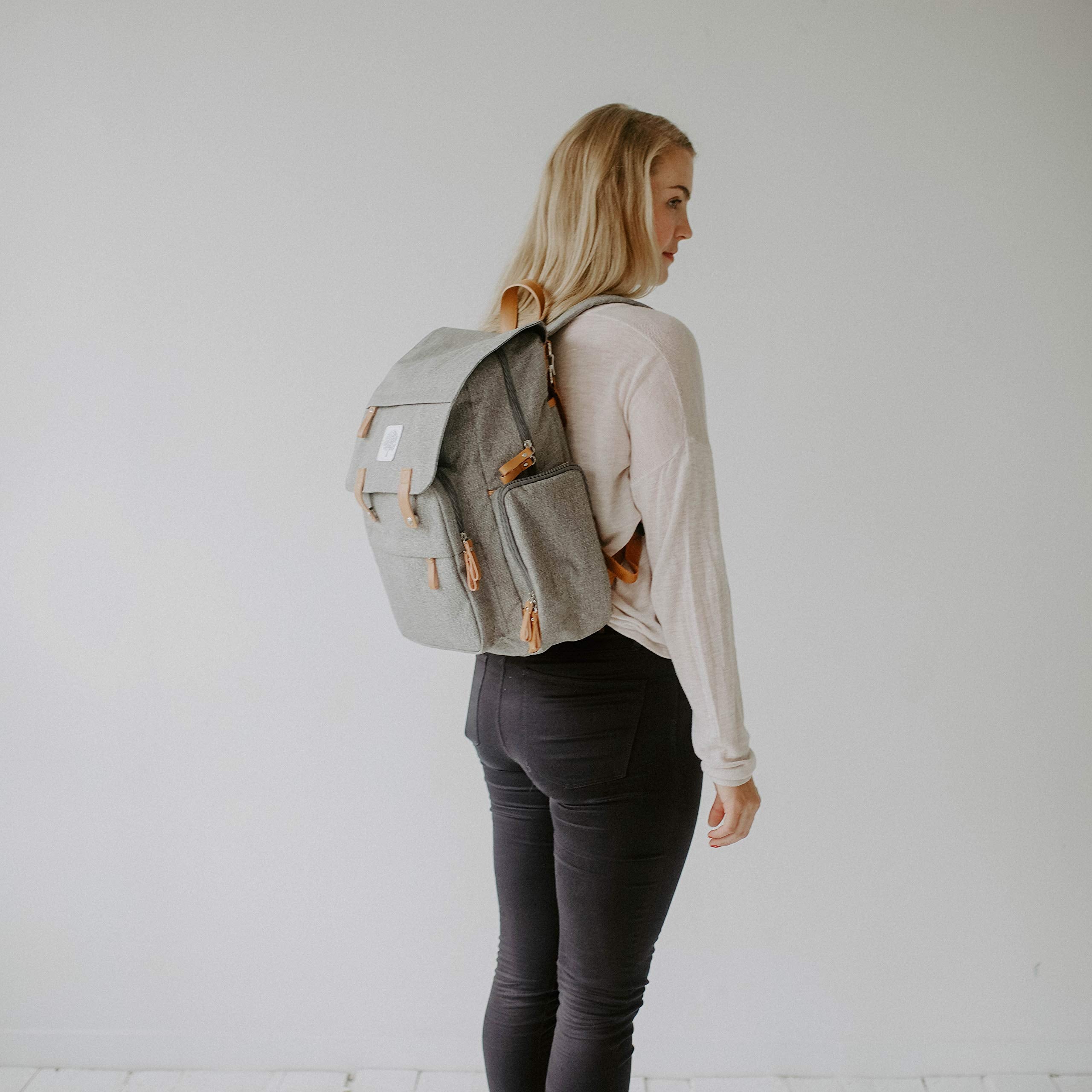 Parker Baby Co. diaper backpack mommy pocket keeps keys and phone within reach