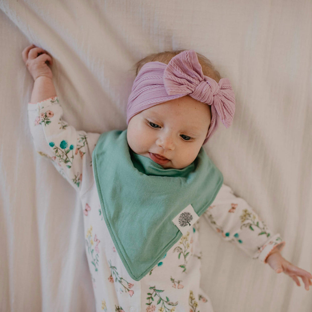 Estes Set bandana bib with soft cotton front for gentle skin contact