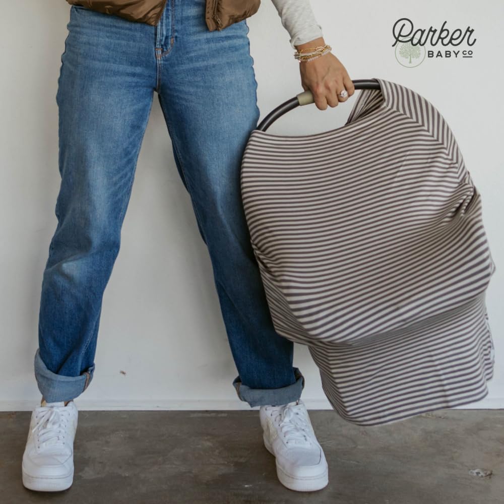 Compact fold design by Parker Baby Co for on-the-go setup