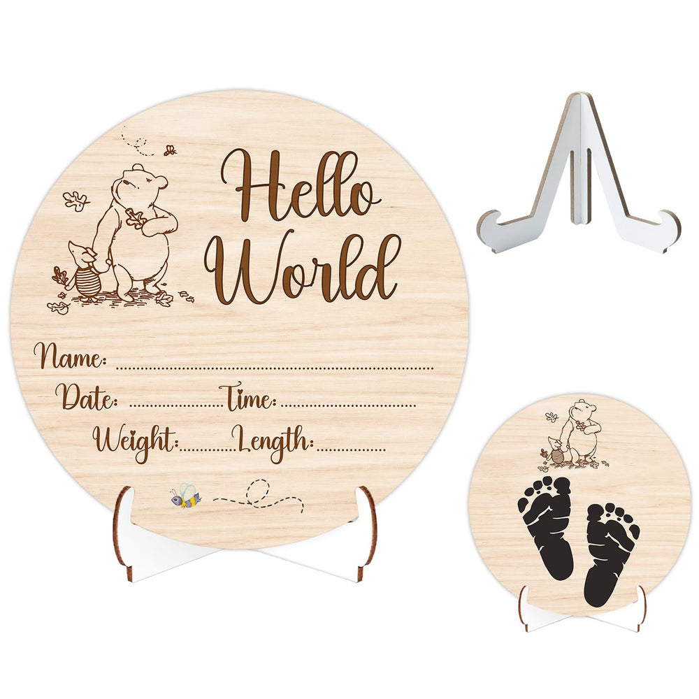 Parrihy Winnie baby wooden sign, round shape, ideal photo prop for newborn portraits.
