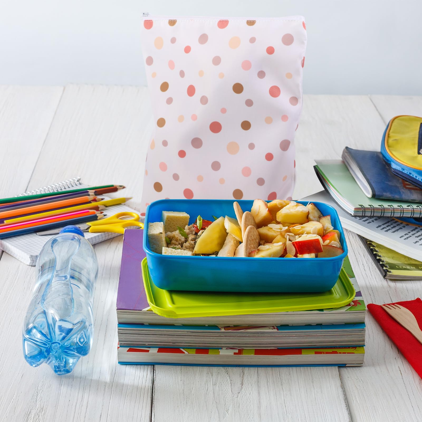 Paterr colorful lunch bags for kids and adults.