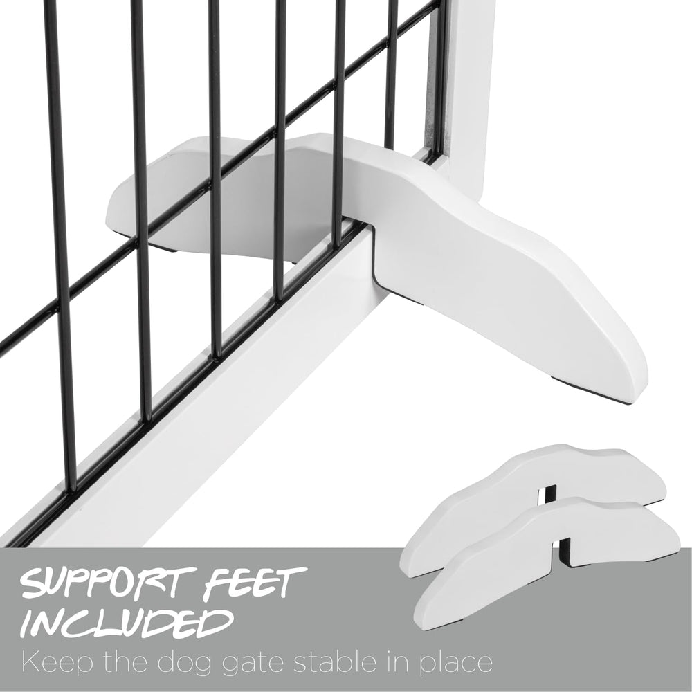 PAWLAND support feet included for extra gate stability