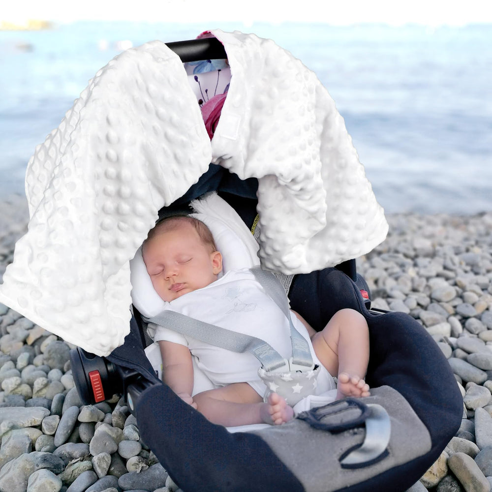 Pea Pod double-layer breathable cover offers full coverage with air flow.