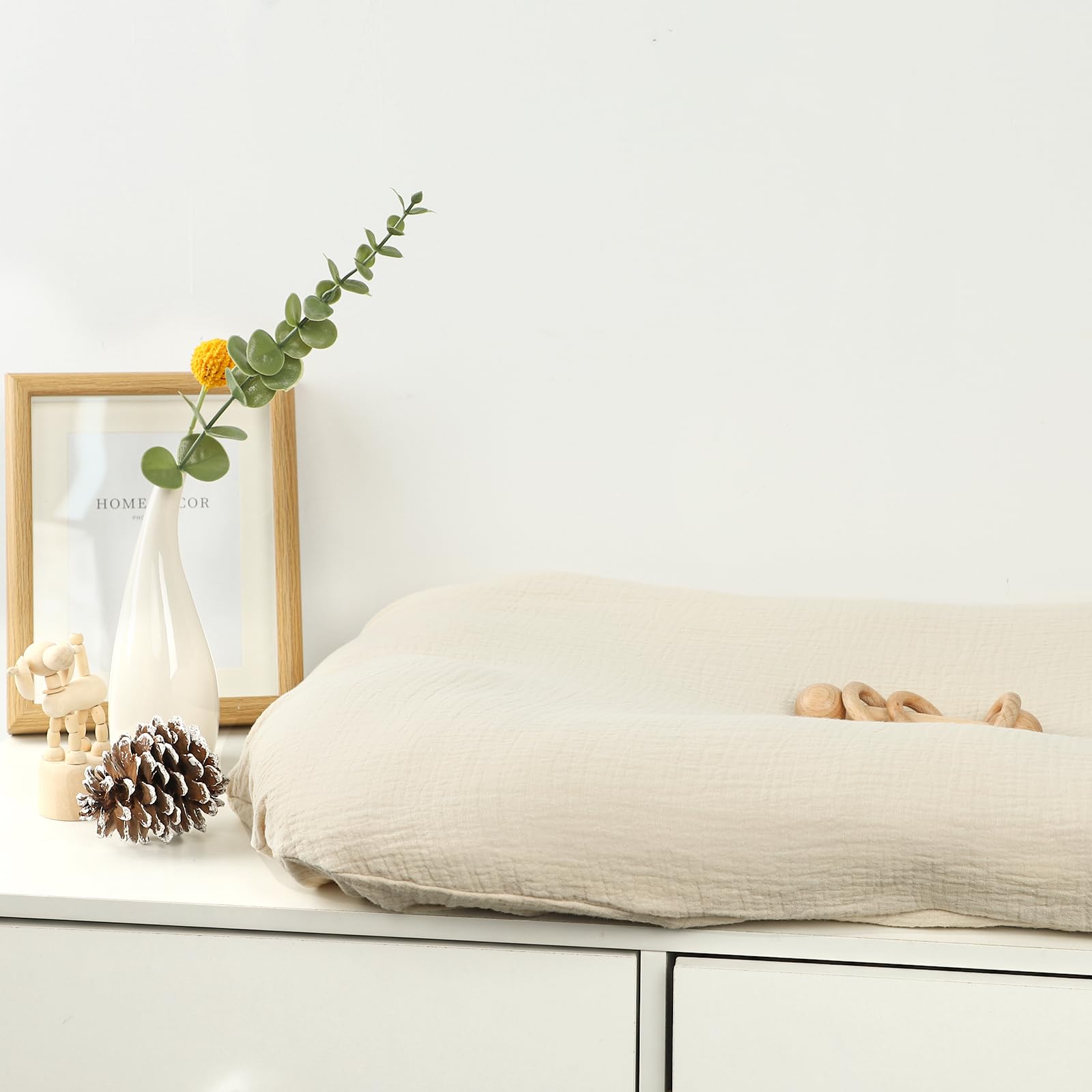 Pea Pod gift-ready lounger cover ideal for new parents