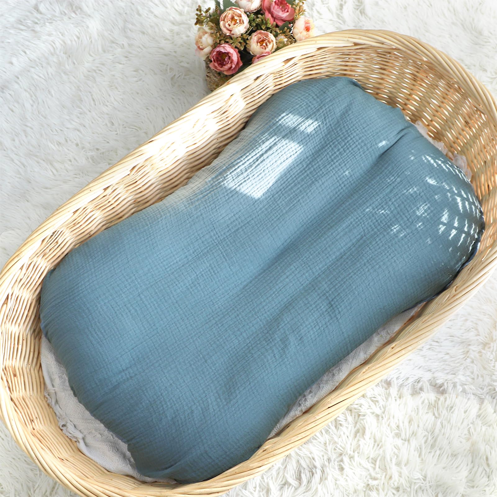 Pea Pod newborn 0-12 months cover suitable for growing babies.