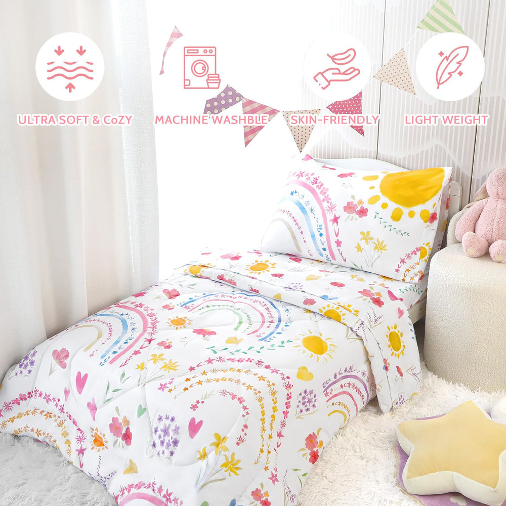 Pea Pod machine-washable bedding ensures easy cleanup.