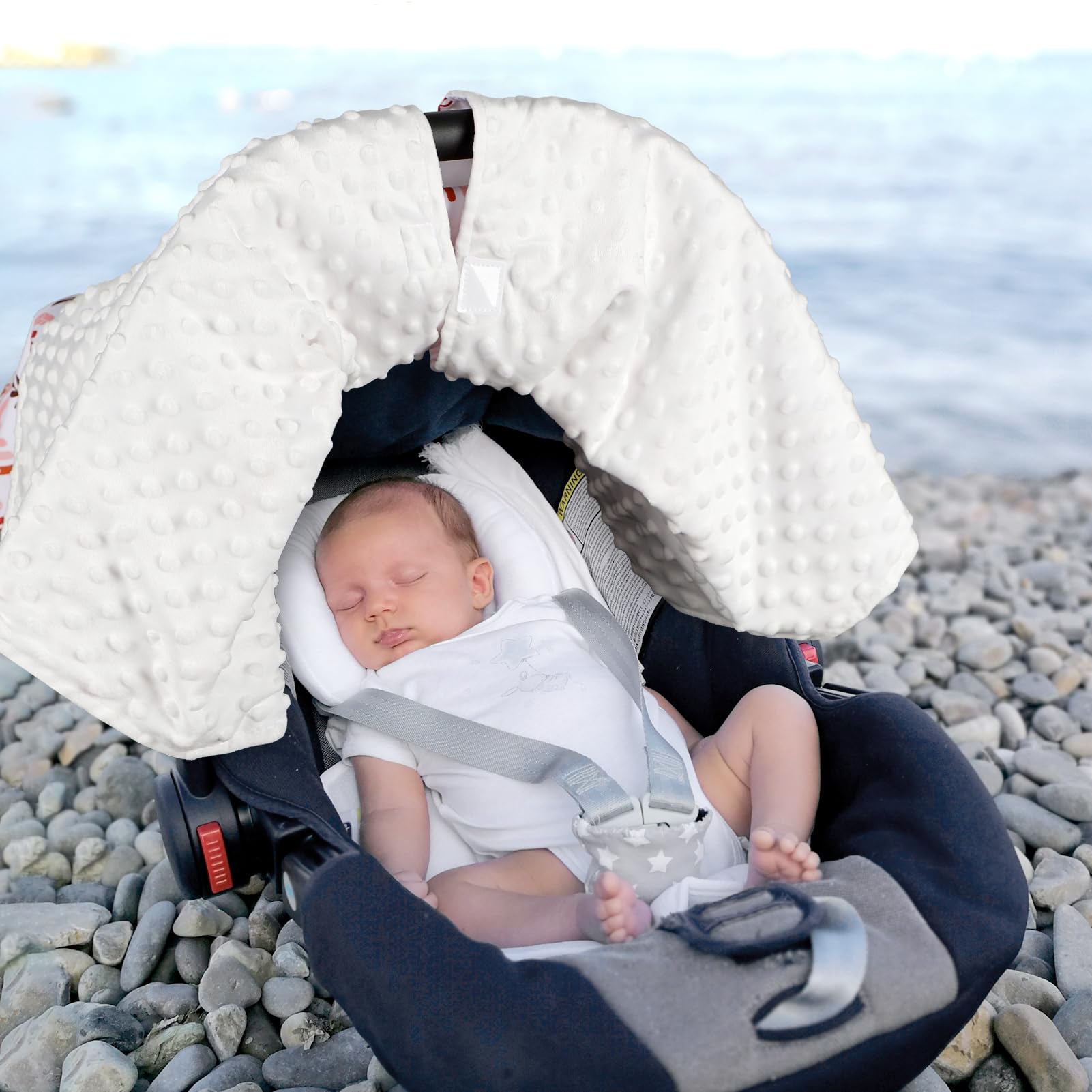 Pea Pod shopping cart protector during outings