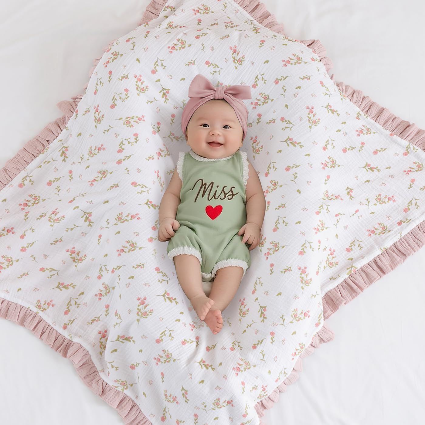 PEIPEIWU flounce muslin blanket laid out for nap time with breathable fabric