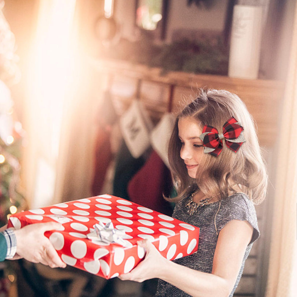 Pejlnd bow clip on headband for easy holiday styling.