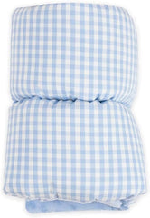 Pello Comfy Cradle arm-wrap shows secure, slip-free support for comfortable nursing sessions.