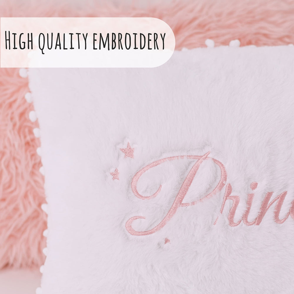 Perfectto Design 17x13 pillow set offers versatile nursery and bed decor options.