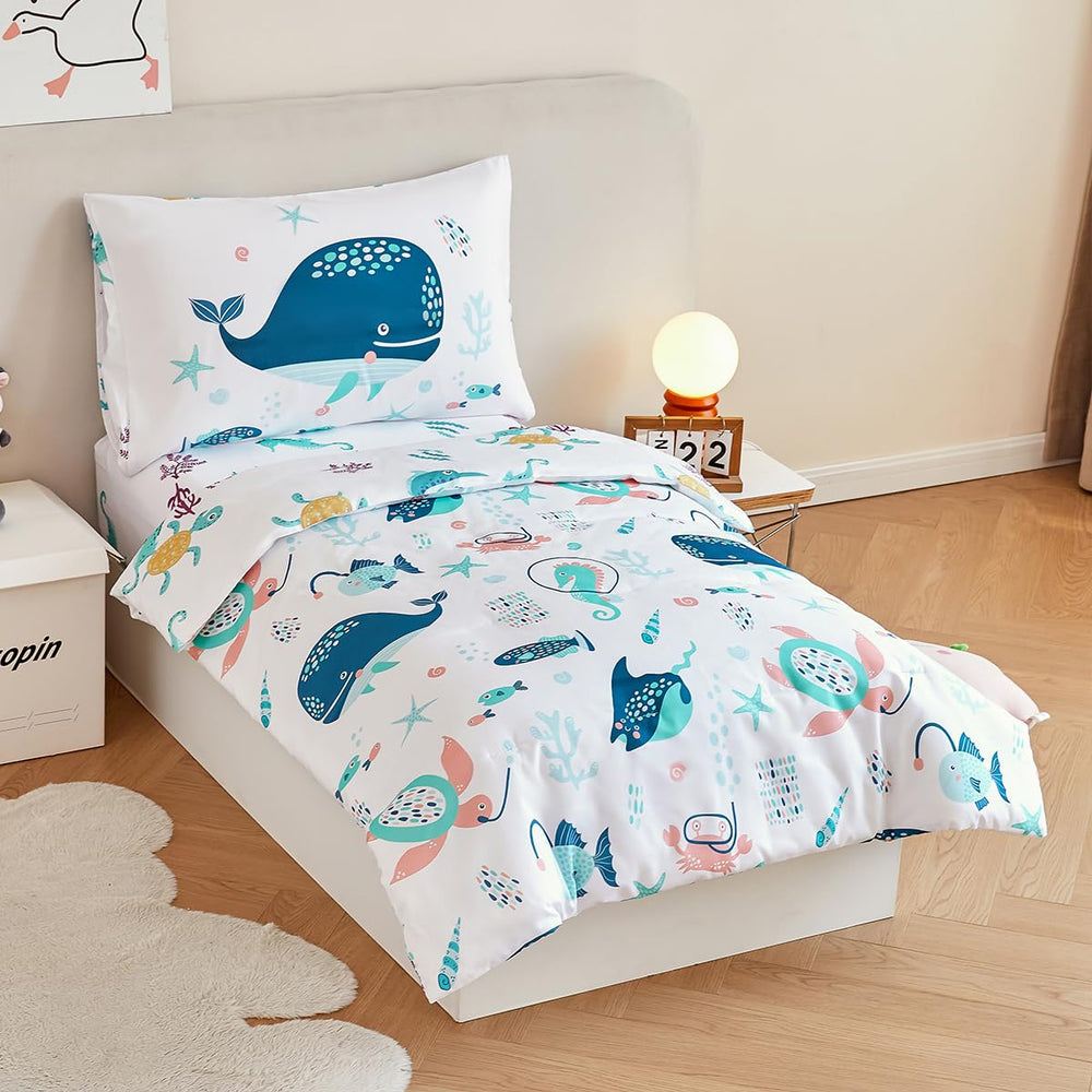 PERFEMET reversible seahorses pattern enhances versatile bedtime decor.
