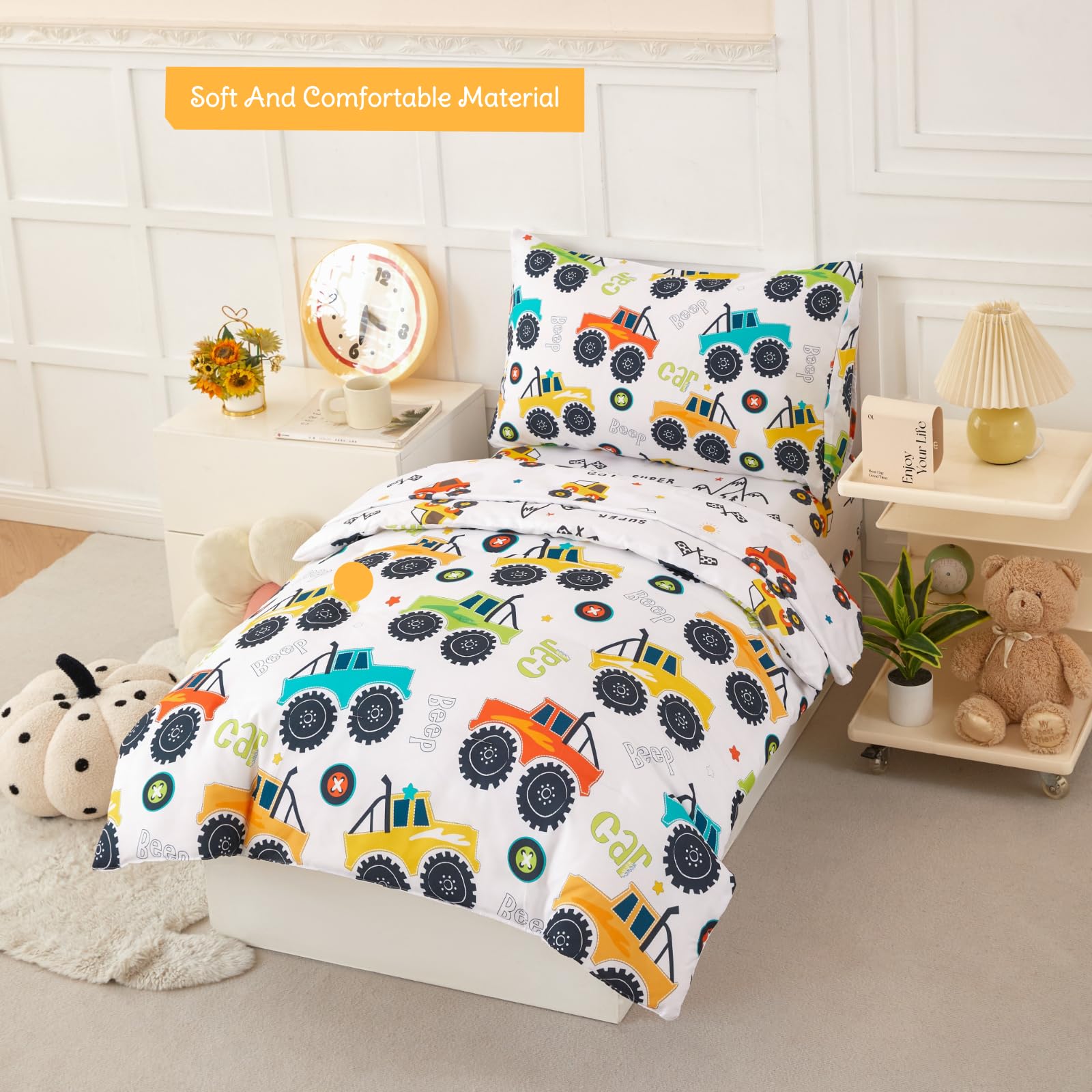 PERFEMET top sheet with cars brightens bedtime routine.