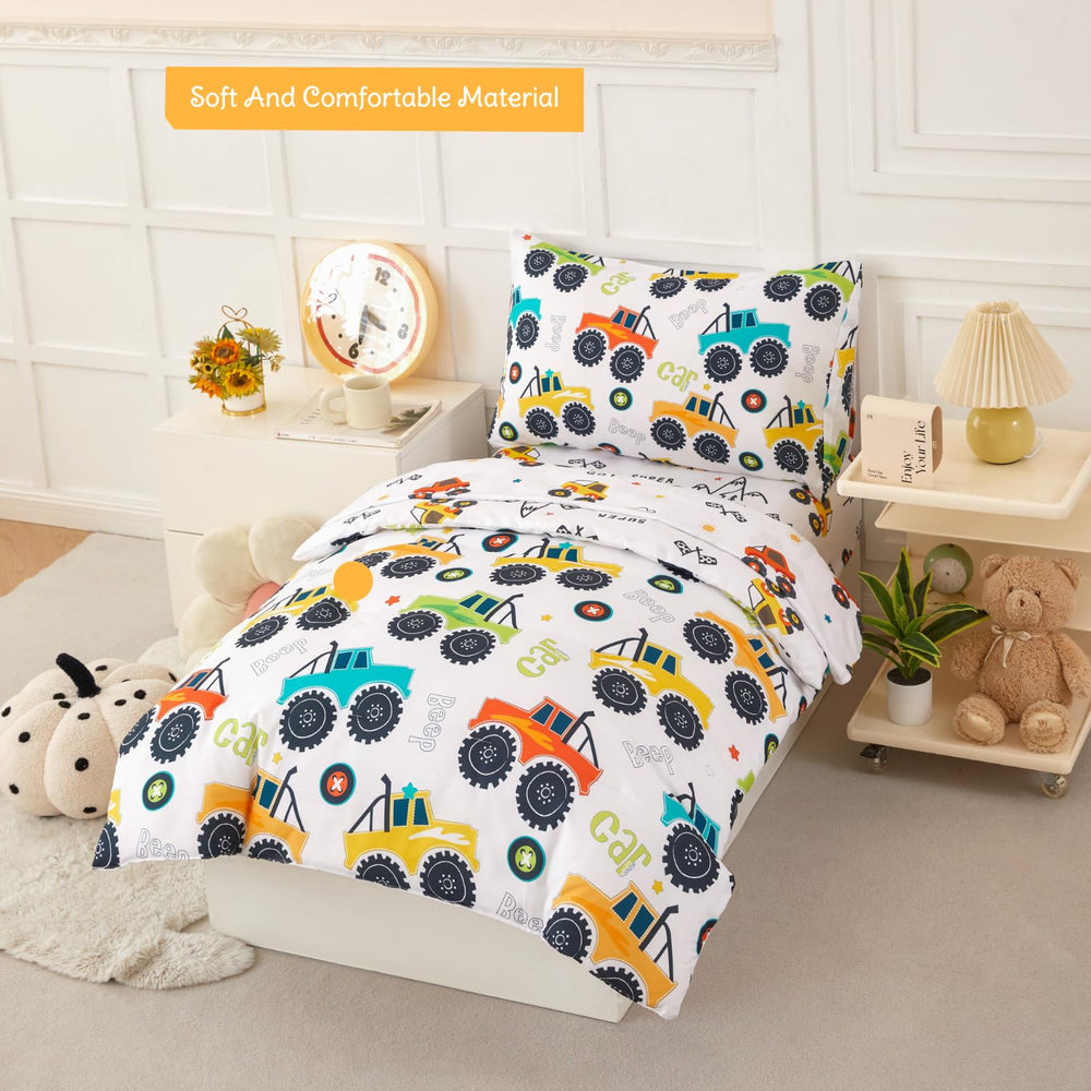 PERFEMET top sheet with cars brightens bedtime routine.