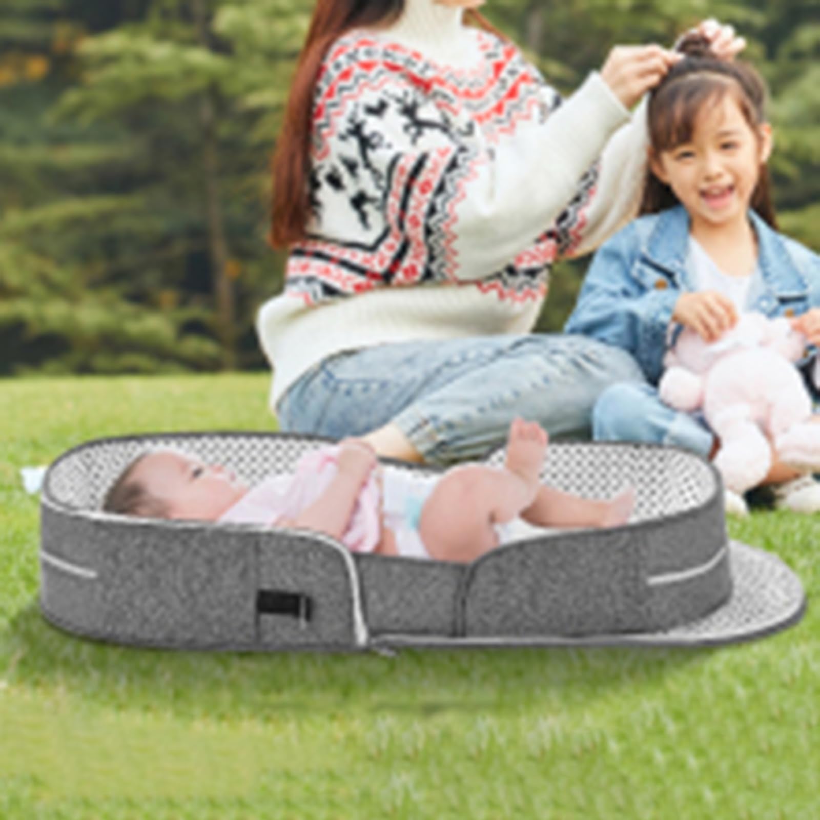 PGONEEE baby travel bassinet mosquito-net canopy protects outdoors.