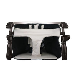 Phil&teds Lobster clamp securely grips the table for safe meals.
