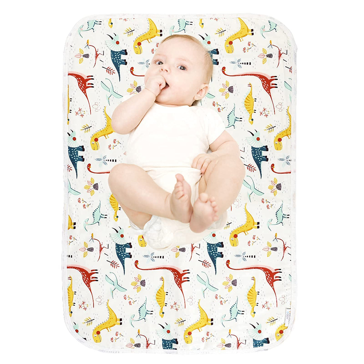 PHOEBUS BABY dinosaur changing pad, large surface for easy diaper changes.