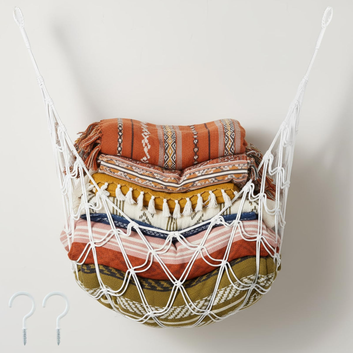 Photect blanket net wall hanger with large capacity to keep blankets organized.