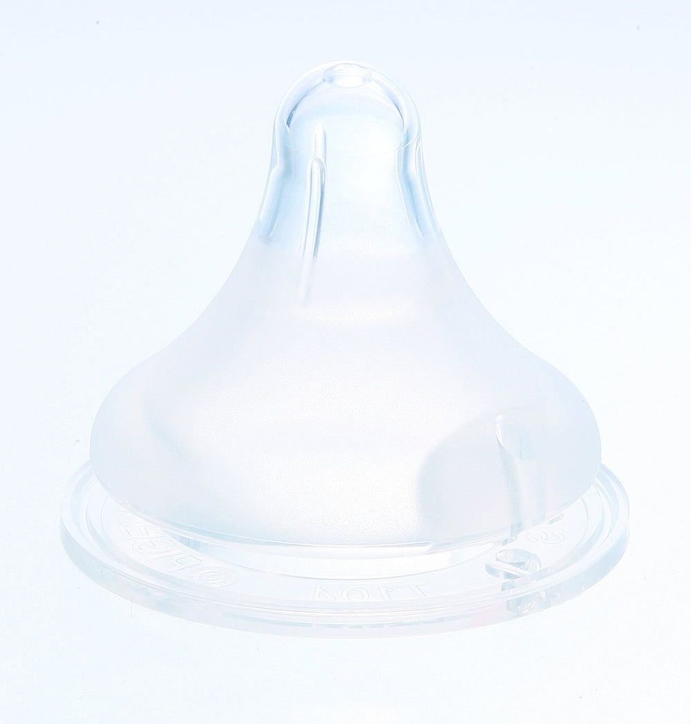 Pigeon nipple bottle-attachment setup shows easy assembly.