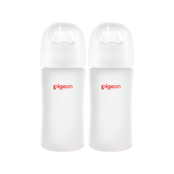 Pigeon silicone-coated baby bottle glass-inside, silicone-outside offers easy cleaning and a natural feeding feel.