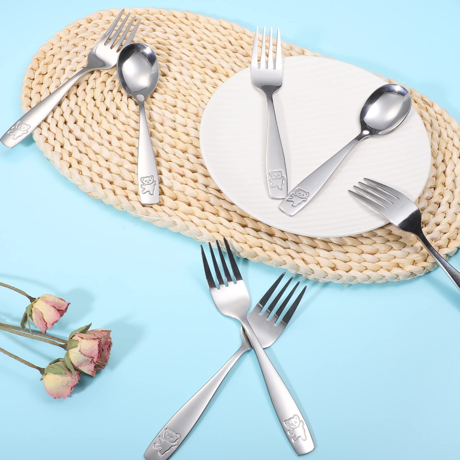 Pimoys easy-clean cutlery dries quickly for home or school use.