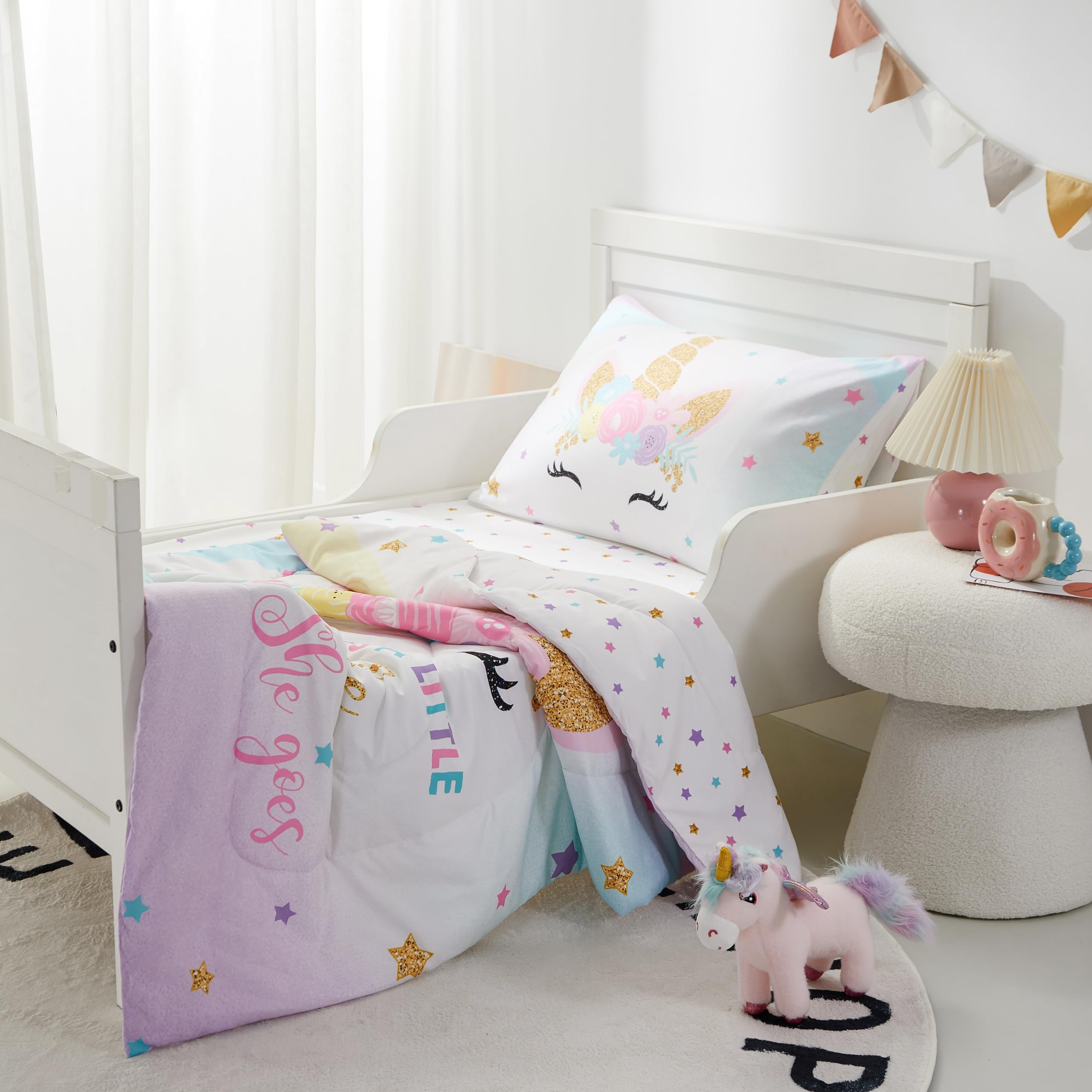 PINNKKU unicorn comforter close-up displaying plush brushed microfiber for warmth