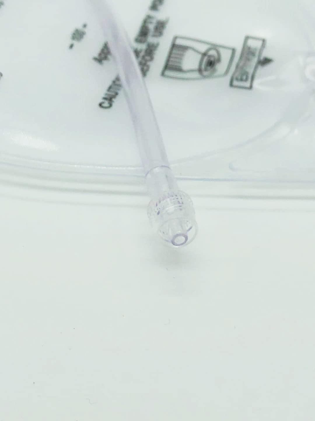 plceo twist drain valve urine bag highlighting convenient emptying and anti-reflux design