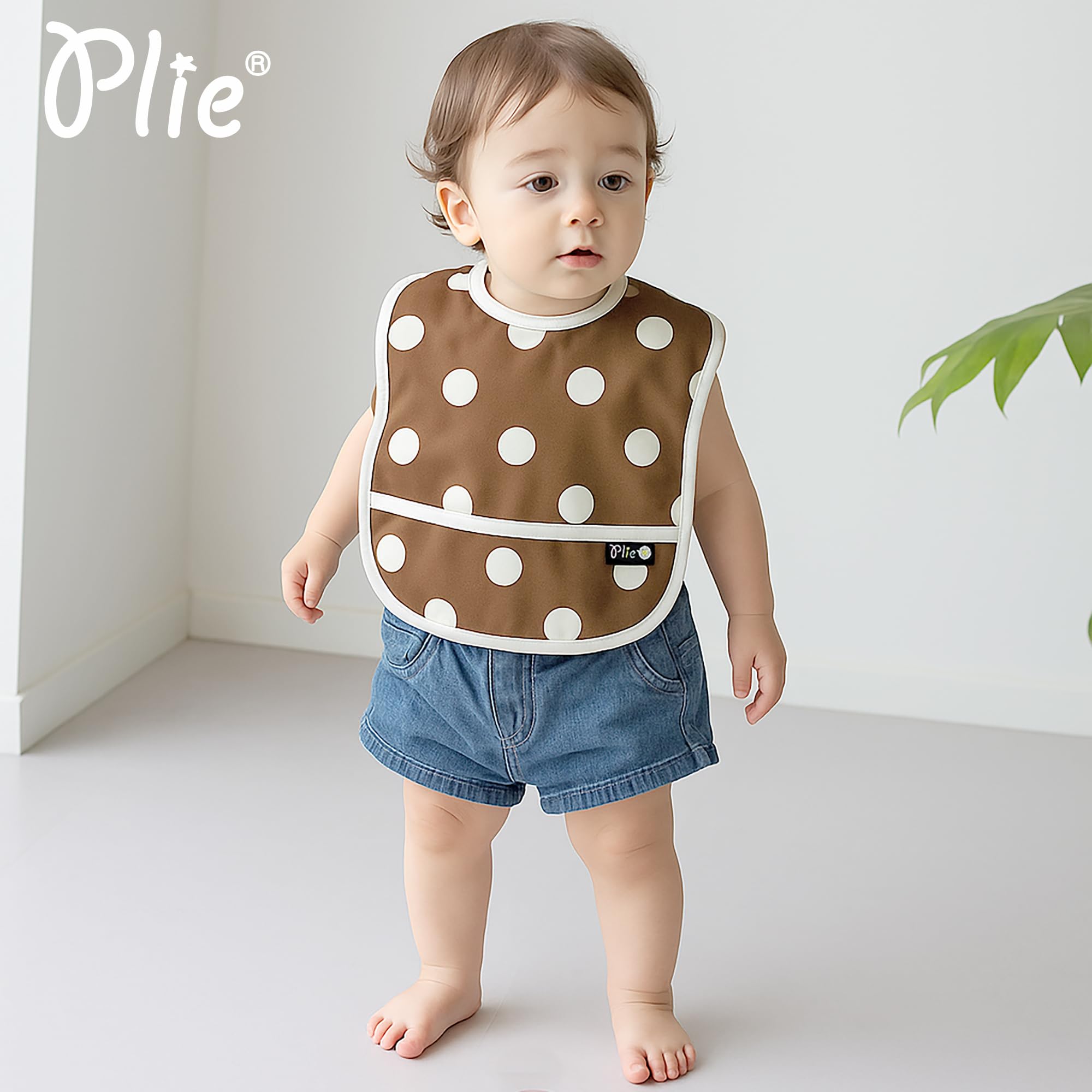 Plie lightweight bib designed for home or daycare use