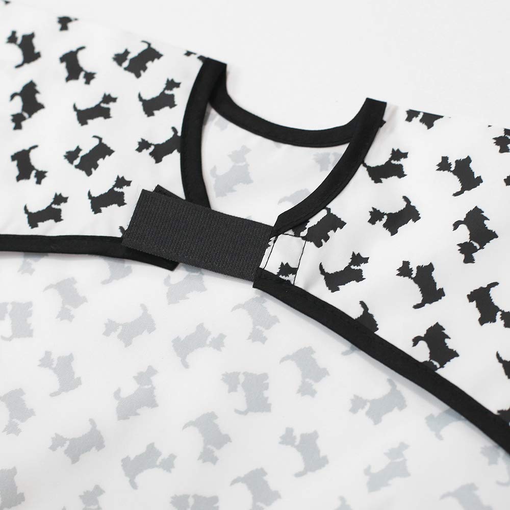 Plie long sleeve bib featuring a cotton-trimmed neck for gentle skin contact.