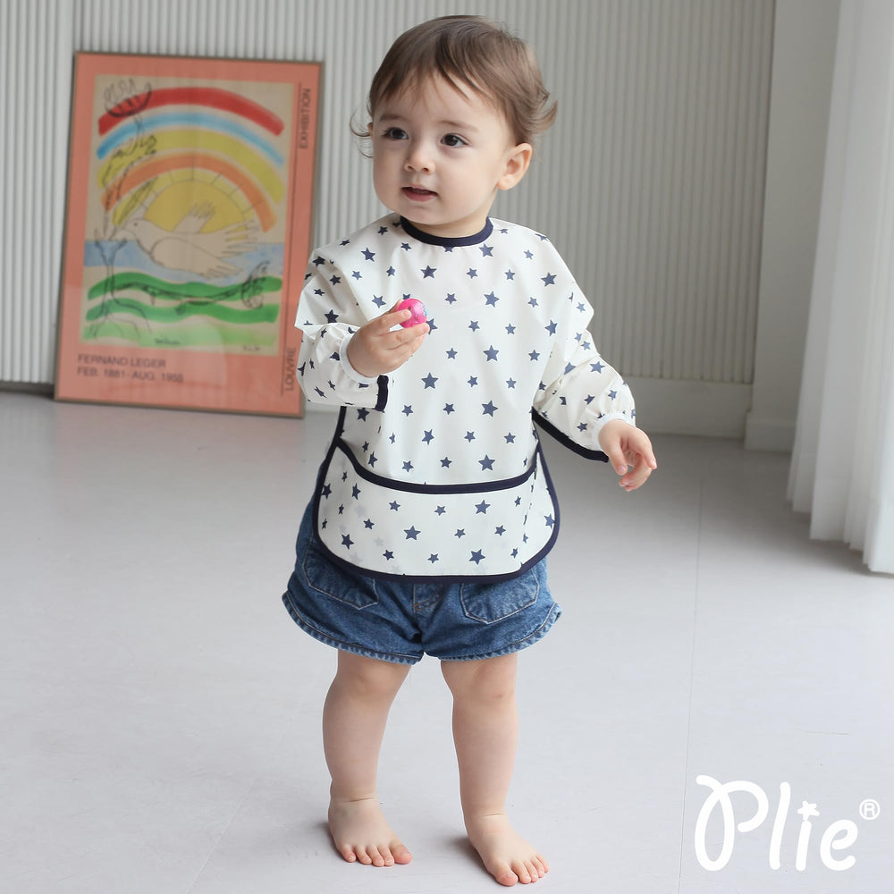 Plie bib includes a name tag to help prevent loss at mealtime.