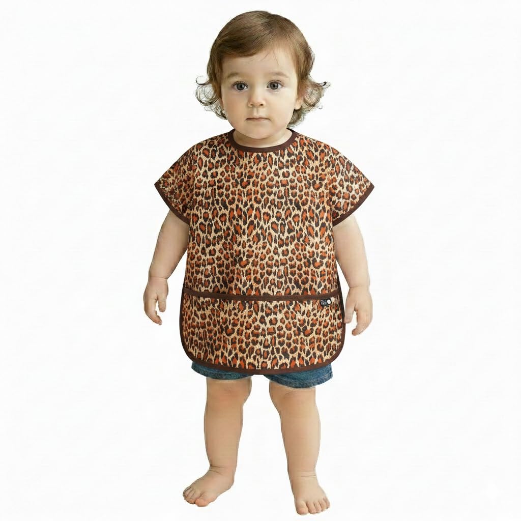 Plie short sleeve bib in brown leopard provides full mealtime coverage.