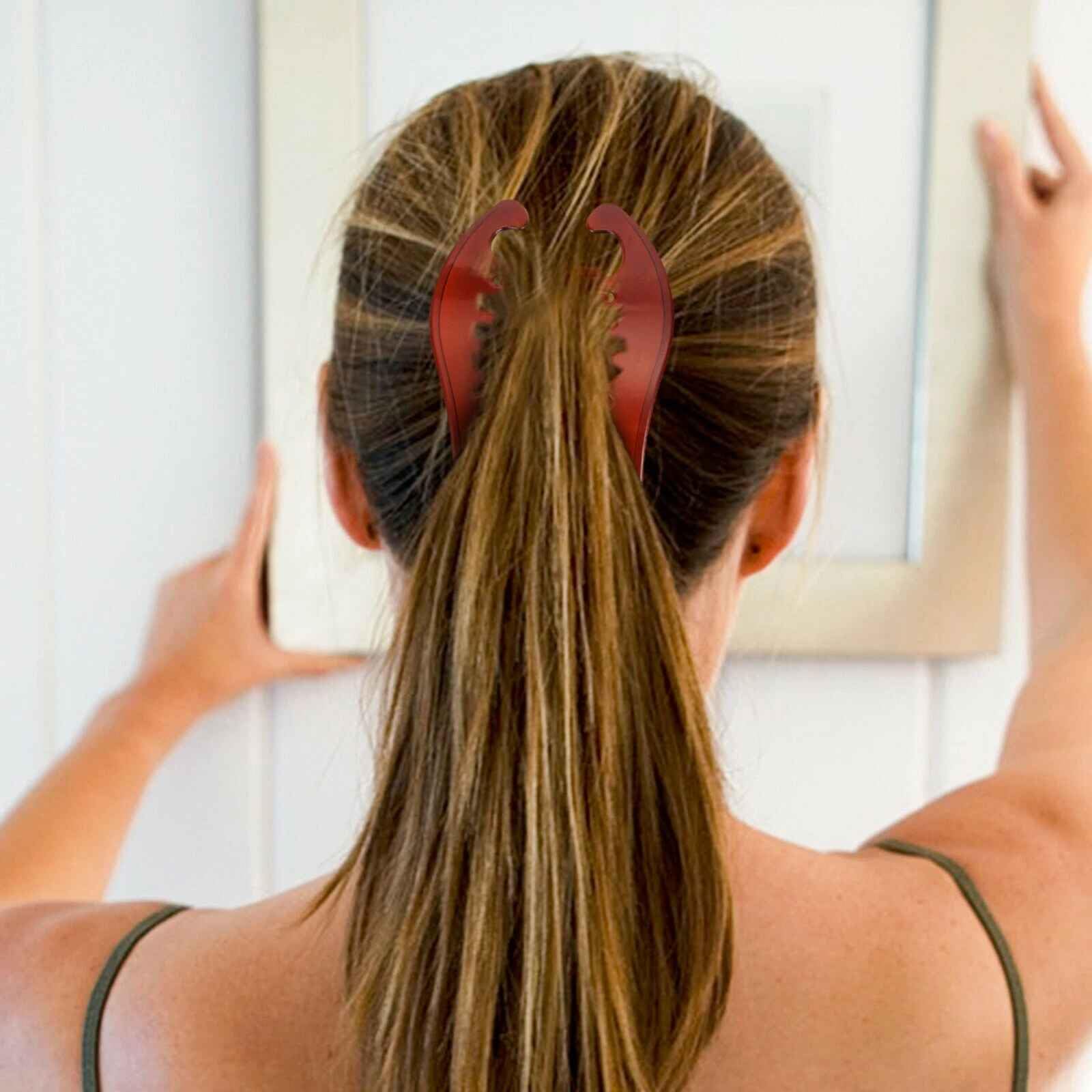 Pluzmecalm banana clip boosts quick, stylish updos.