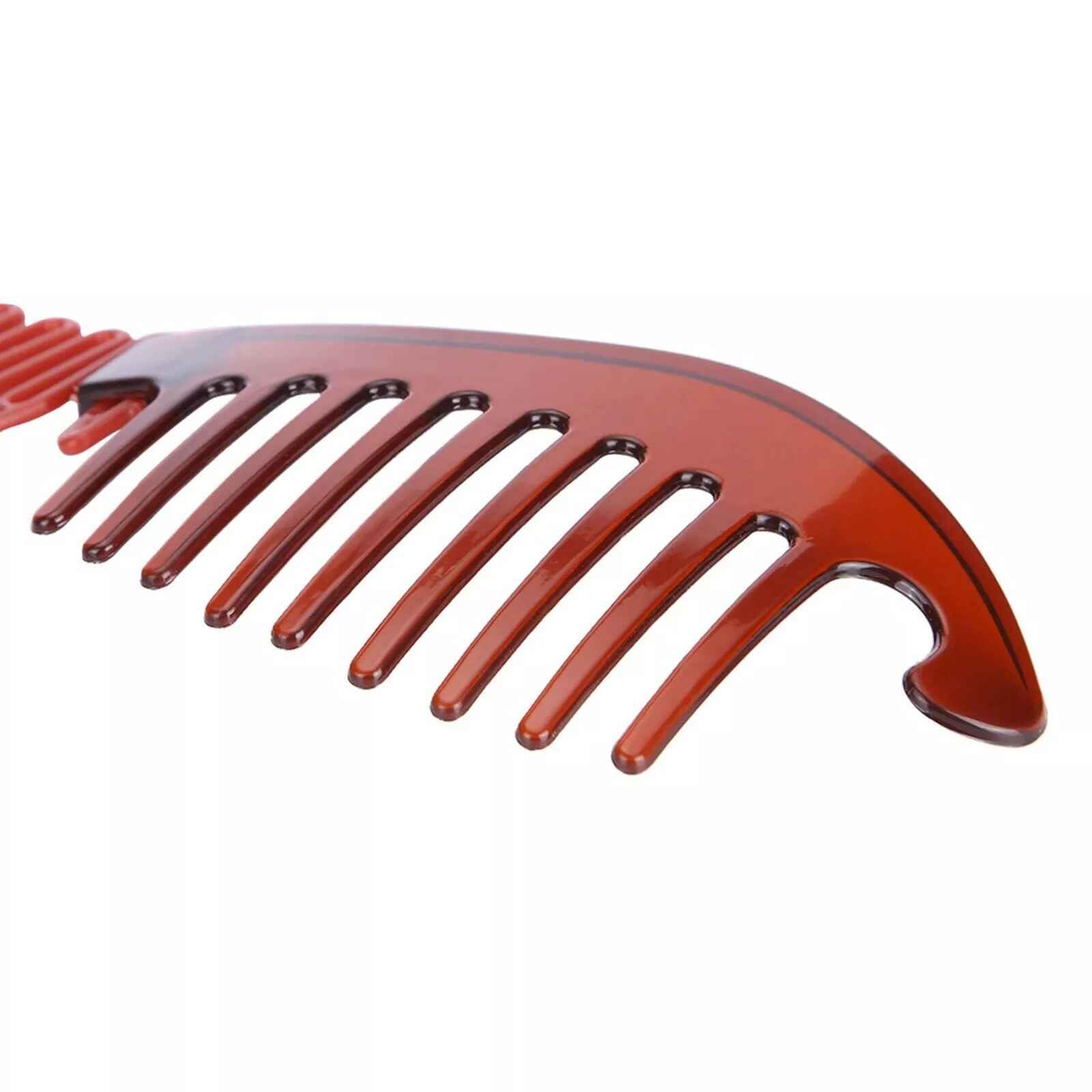 Pluzmecalm plastic material keeps hairpins lightweight and durable.