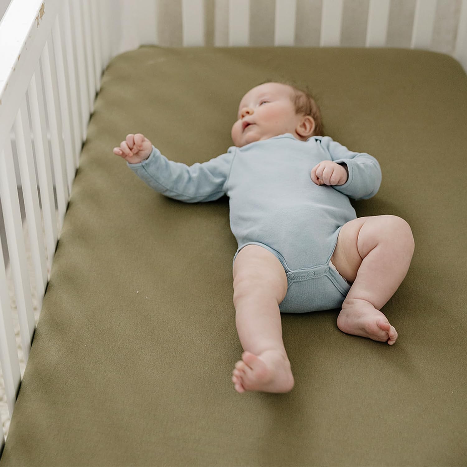 Pobibaby cotton-spandex blend close-up highlighting durability.