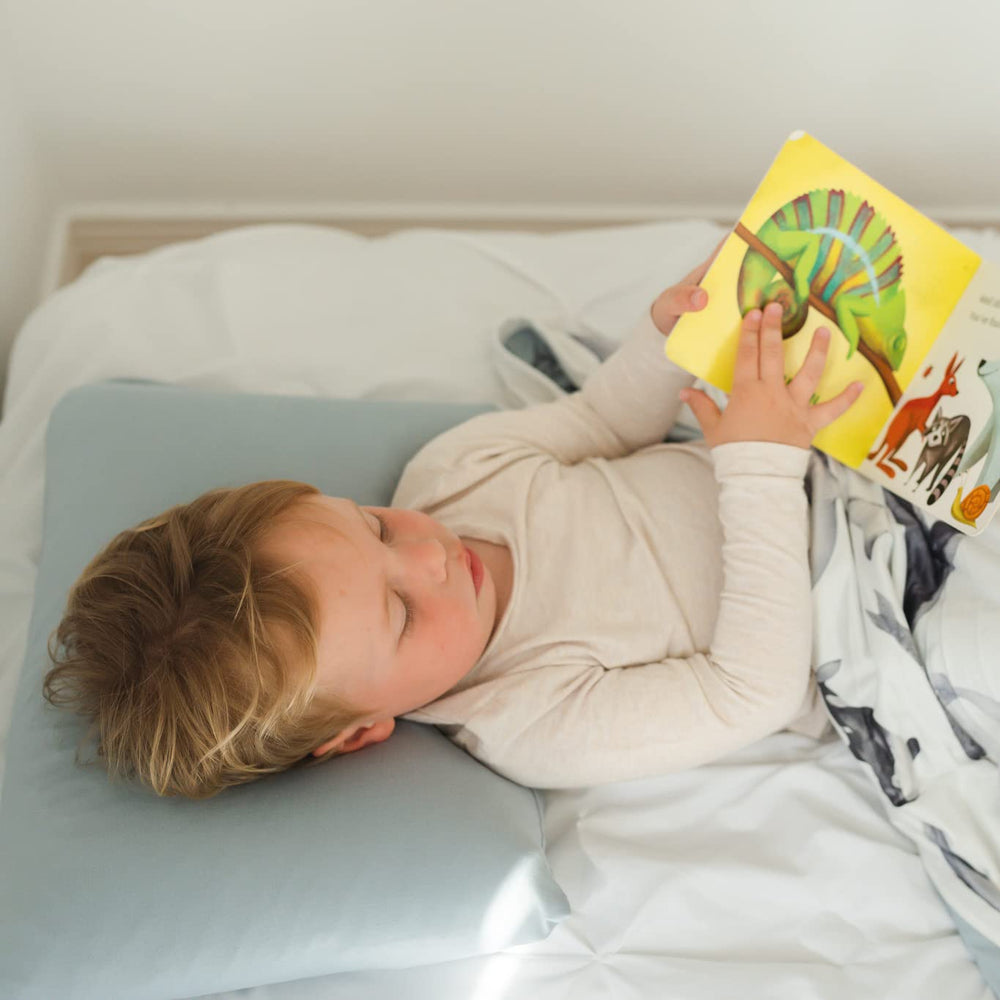 Pobibaby machine-washable pillowcase designed for easy care.