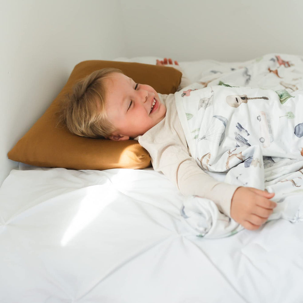 Pobibaby travel-friendly pillowcase convenient for naps on the go.
