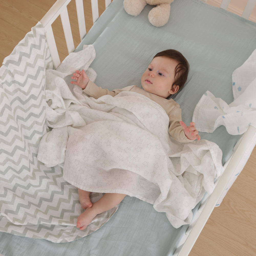 POMISO muslin swaddle striped design soft fabric for swaddling