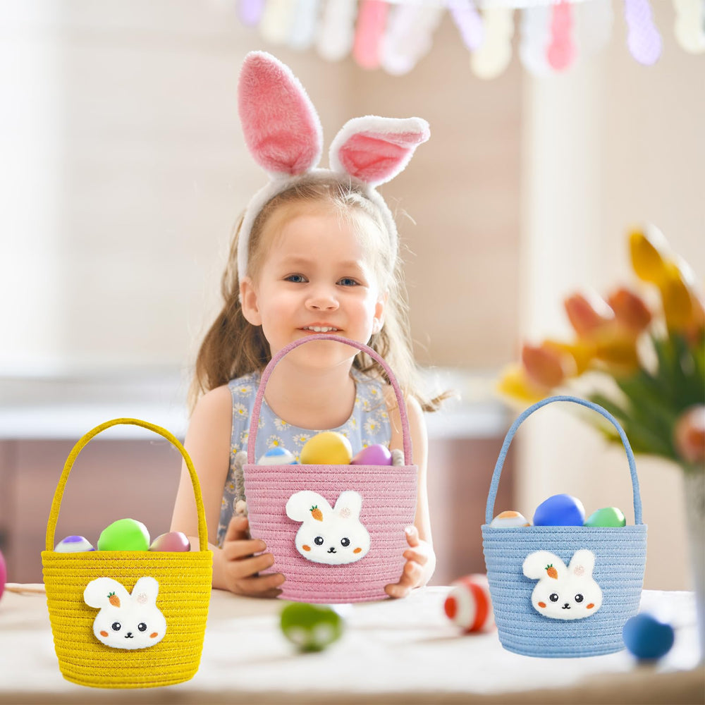 Poschnor basket's lightweight, smooth edges suit little hands to carry treasures.