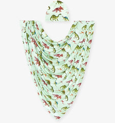 Posh Peanut nursing cover Buddy discreet coverage during feeding on the go.
