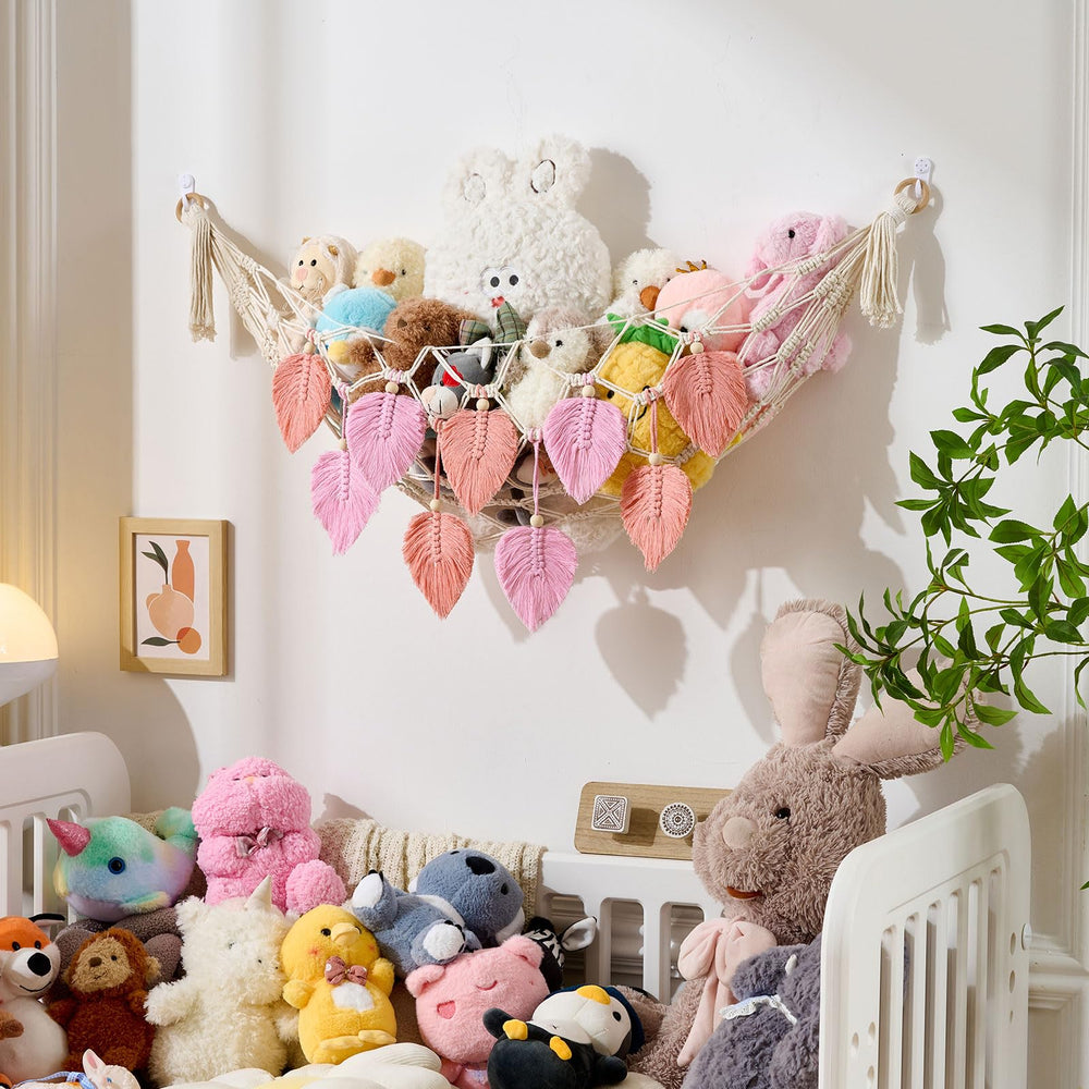 Pretty Jolly moon shaped hammock with hooks for easy installation