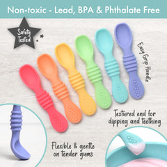 PrimaStella silicone spoon head shows teething texture and smooth spoon end for comforting gums and feeding.