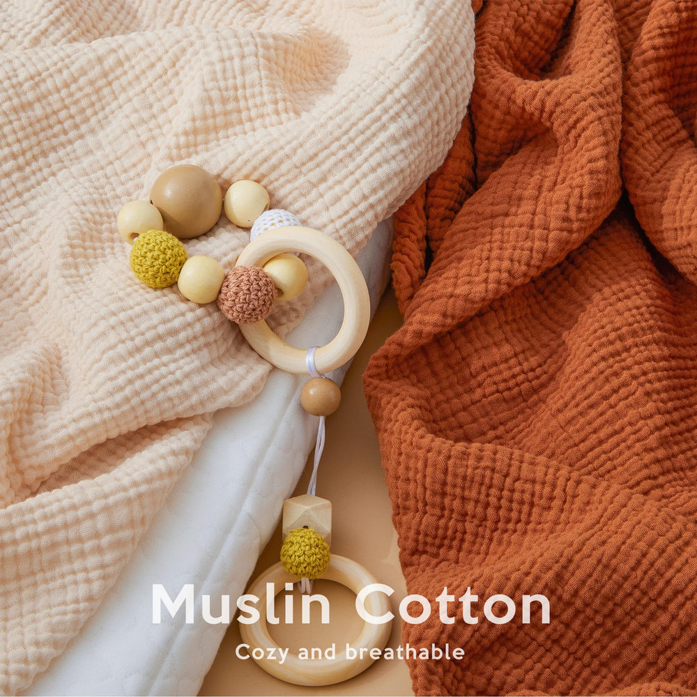 Pro Goleem muslin changing pad cover close-up stitching shows quality materials