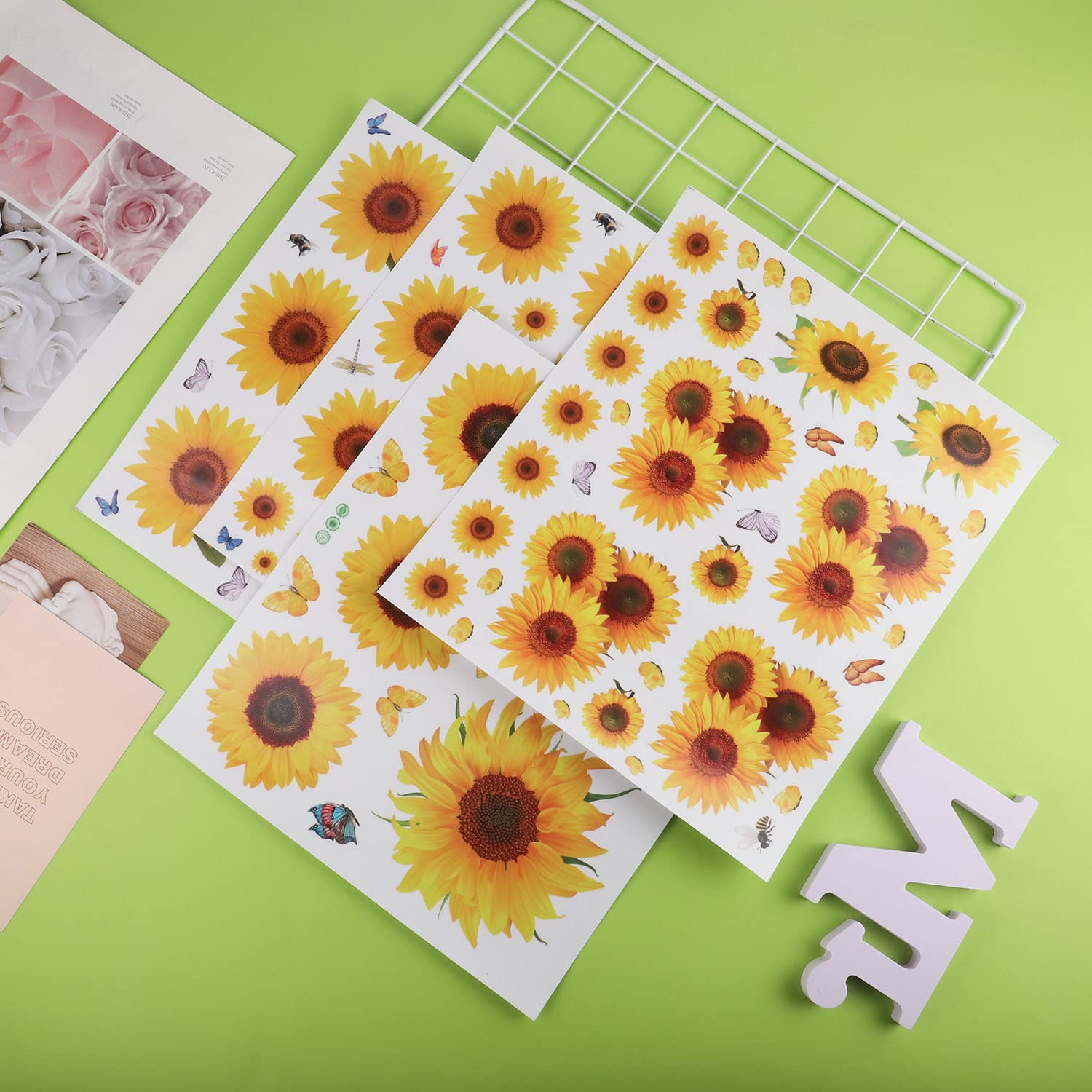 Prudiut easy-peel design for reconfiguring decor anytime