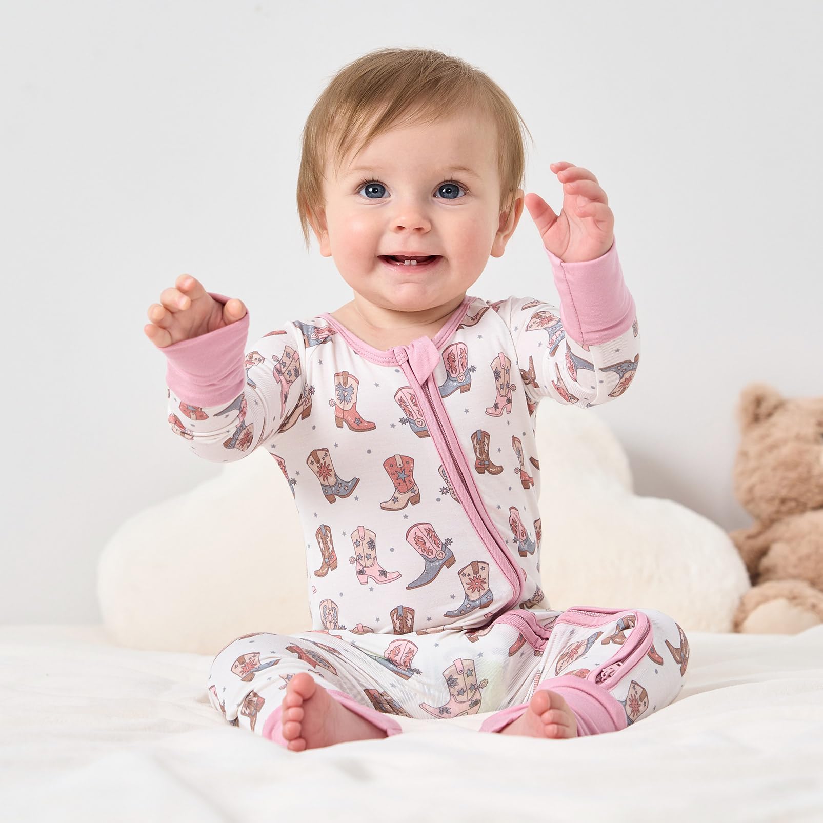 Pureborn sleeper reversible mittens prevent scratching during naps.