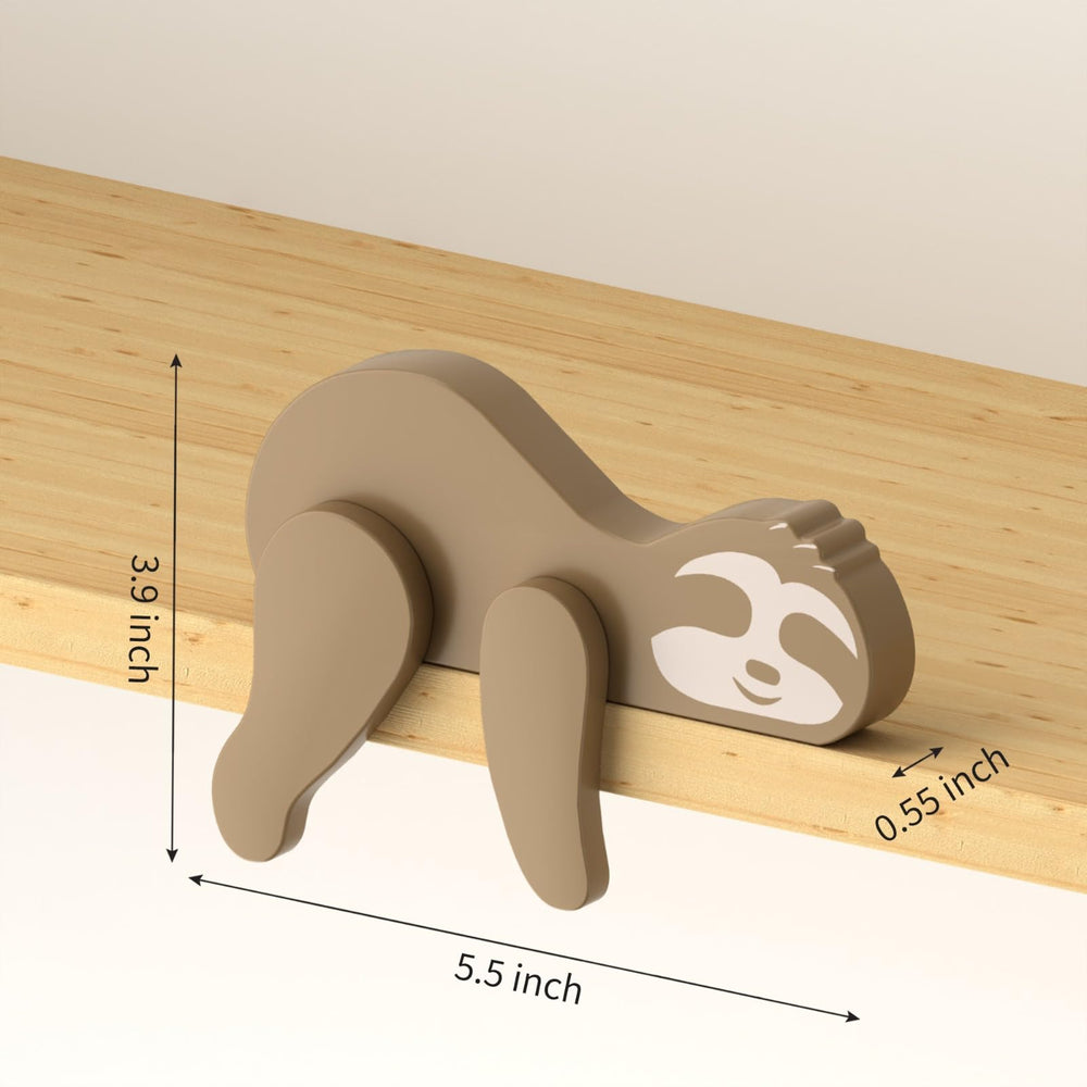 PUTSKA forest-themed sloth decor brightens a child’s room.