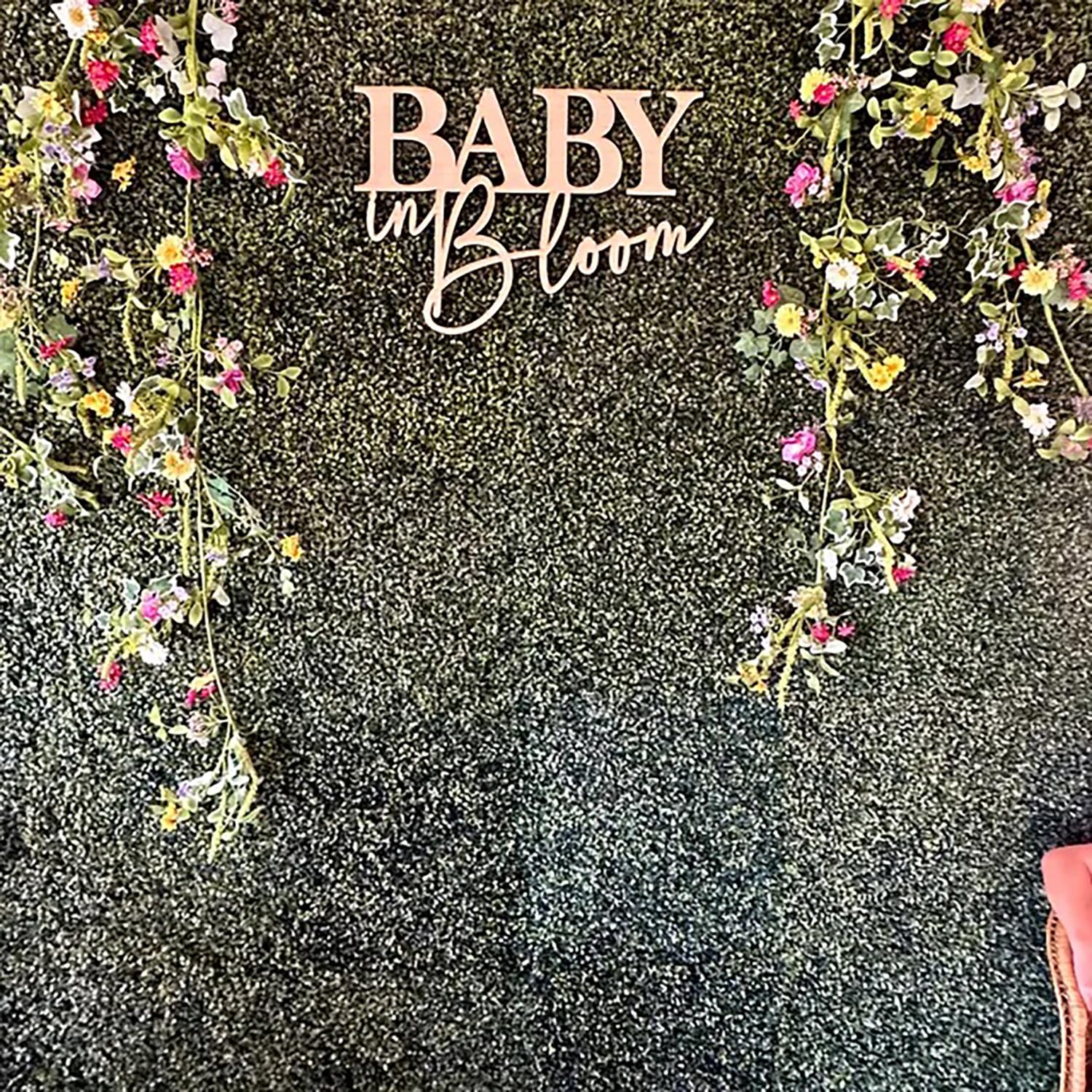 QENWWENG baby photoshoot prop sign provides a versatile backdrop for adorable captures.