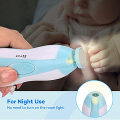 Qidarka trimmer in use on newborn nails for safety