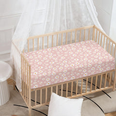 QINBEIDU camomile pattern crib sheet close-up highlights stylish nursery decor.