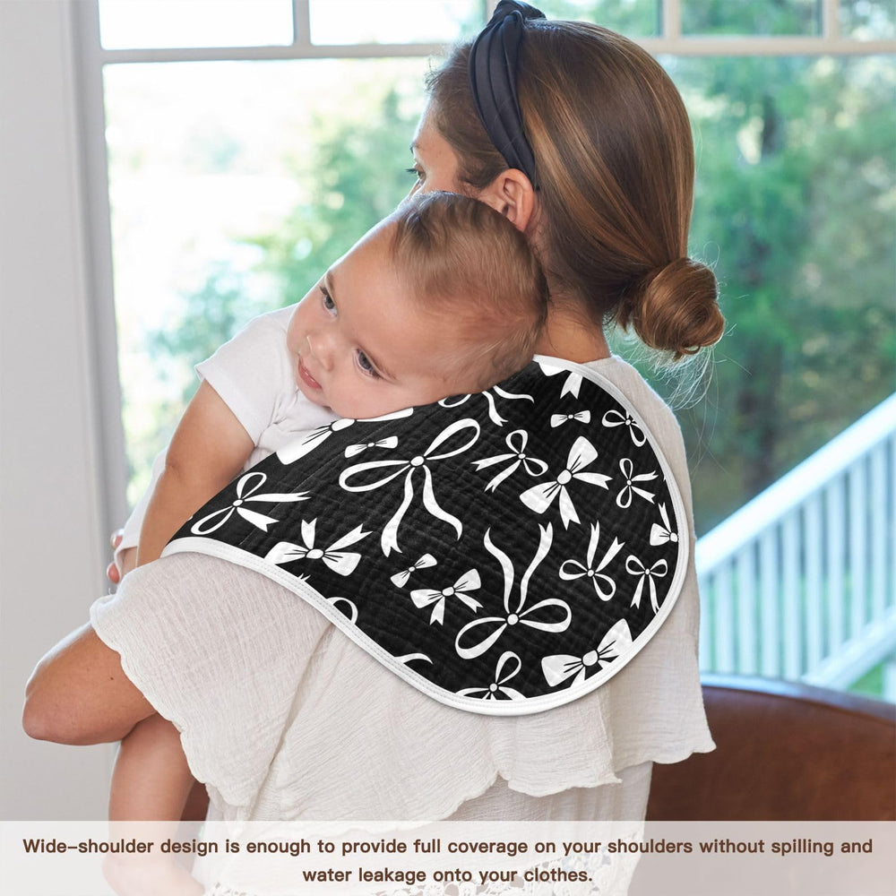 Qinllo burp cloth reinforced edging ensures durability through washing.
