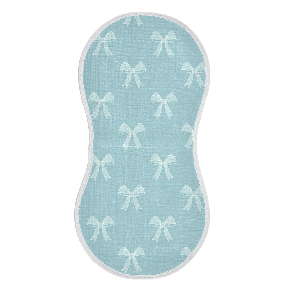 Qinllo muslin burp cloth flat lay with teal ribbon bow for quick burp coverage